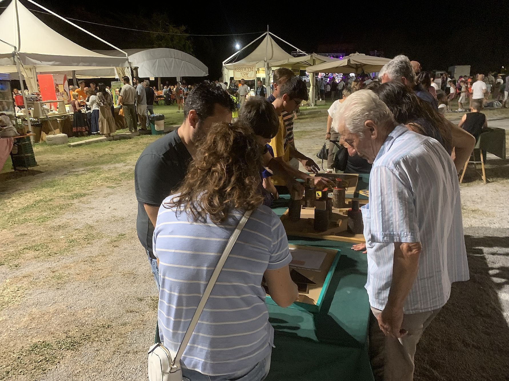 Feste-di-piazza-con-i-giochi-di-legno